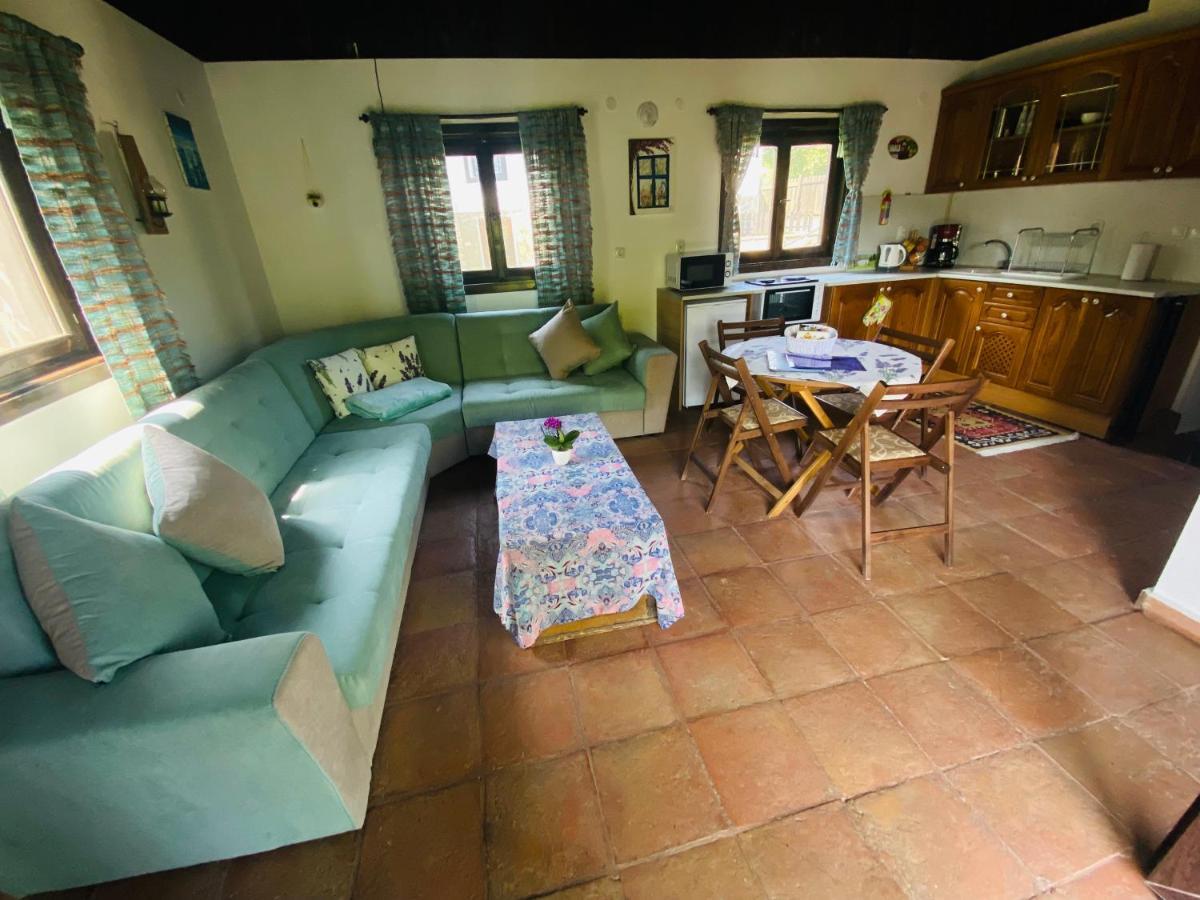 Lavender And Poppy Cottages Bebrovo Екстериор снимка