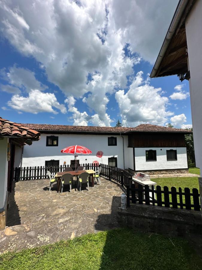 Lavender And Poppy Cottages Bebrovo Екстериор снимка